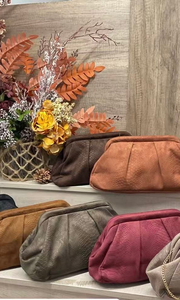 Bolso Clutch Antelina